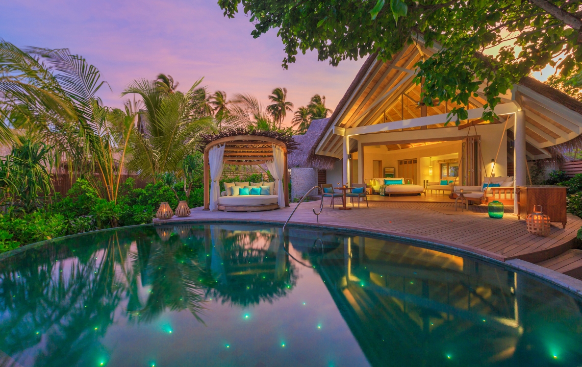 Lagoon pool villa