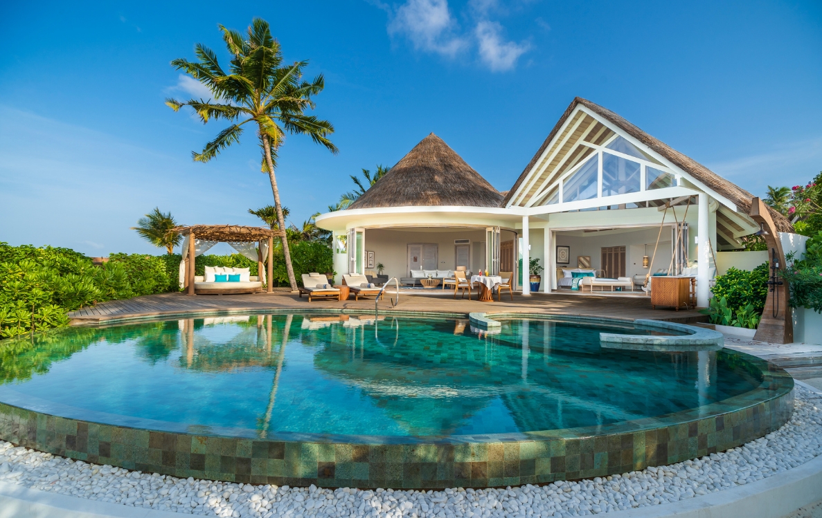 Lagoon pool villa